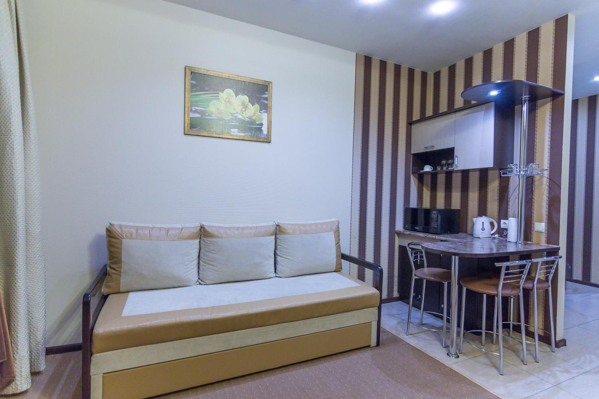Siesta Hotel Kharkov Ngoại thất bức ảnh