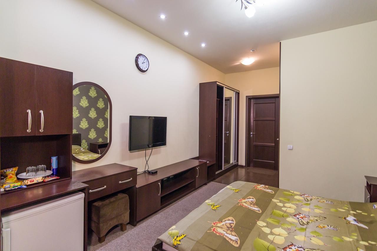 Siesta Hotel Kharkov Ngoại thất bức ảnh