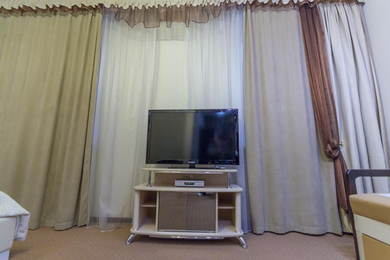 Siesta Hotel Kharkov Ngoại thất bức ảnh