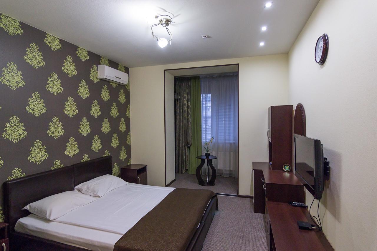 Siesta Hotel Kharkov Ngoại thất bức ảnh