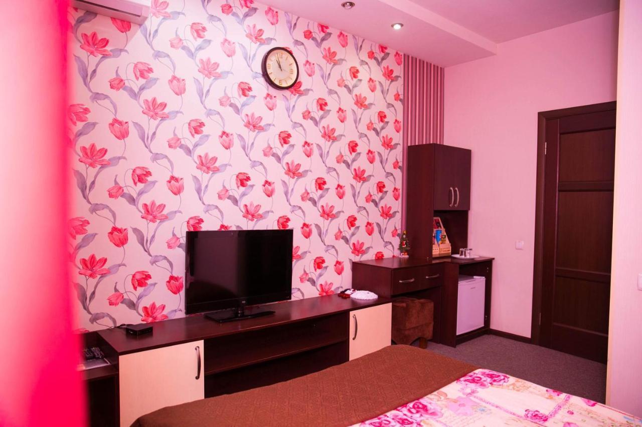 Siesta Hotel Kharkov Ngoại thất bức ảnh