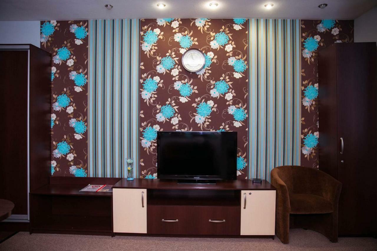 Siesta Hotel Kharkov Ngoại thất bức ảnh