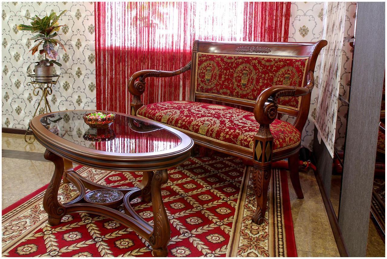 Siesta Hotel Kharkov Ngoại thất bức ảnh